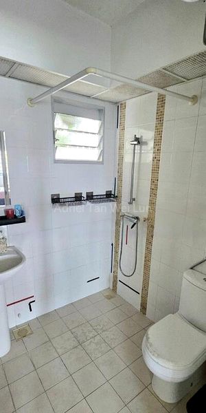 Room (HDB) for Rent in  987C Buangkok Green - Image 1